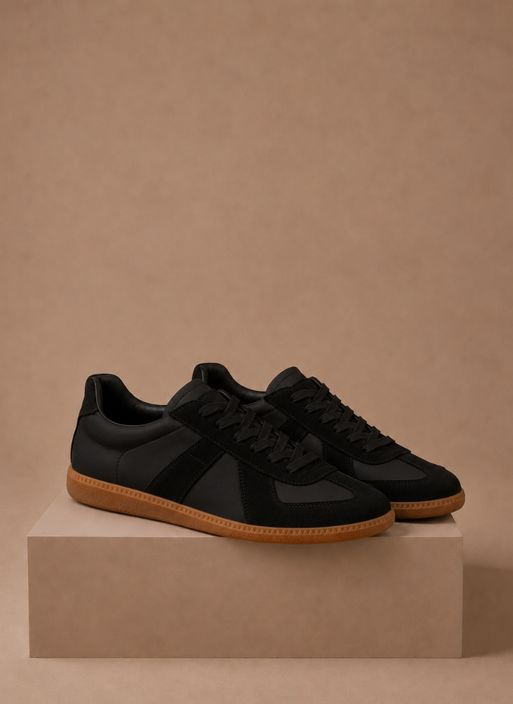 Komfrt Men's Low-Top Suede Sneakers – Black