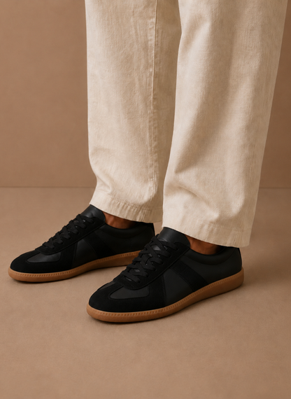 Komfrt Men's Low-Top Suede Sneakers