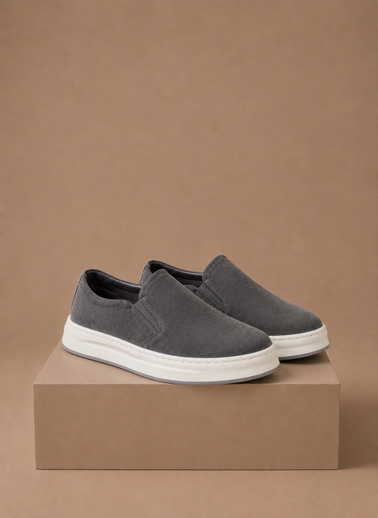 Komfrt Men's Elastic Suede Slip-On Sneakers