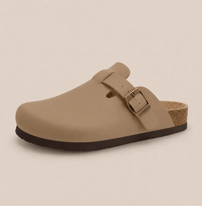 Komfrt Vegan Leather Clogs – Tan