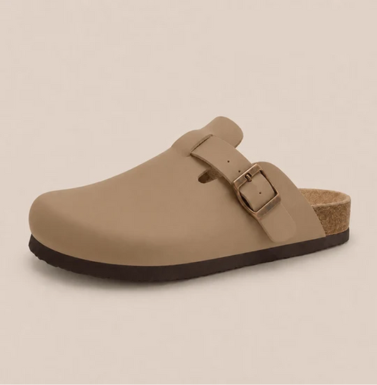 Komfrt Vegan Leather Clogs – Tan